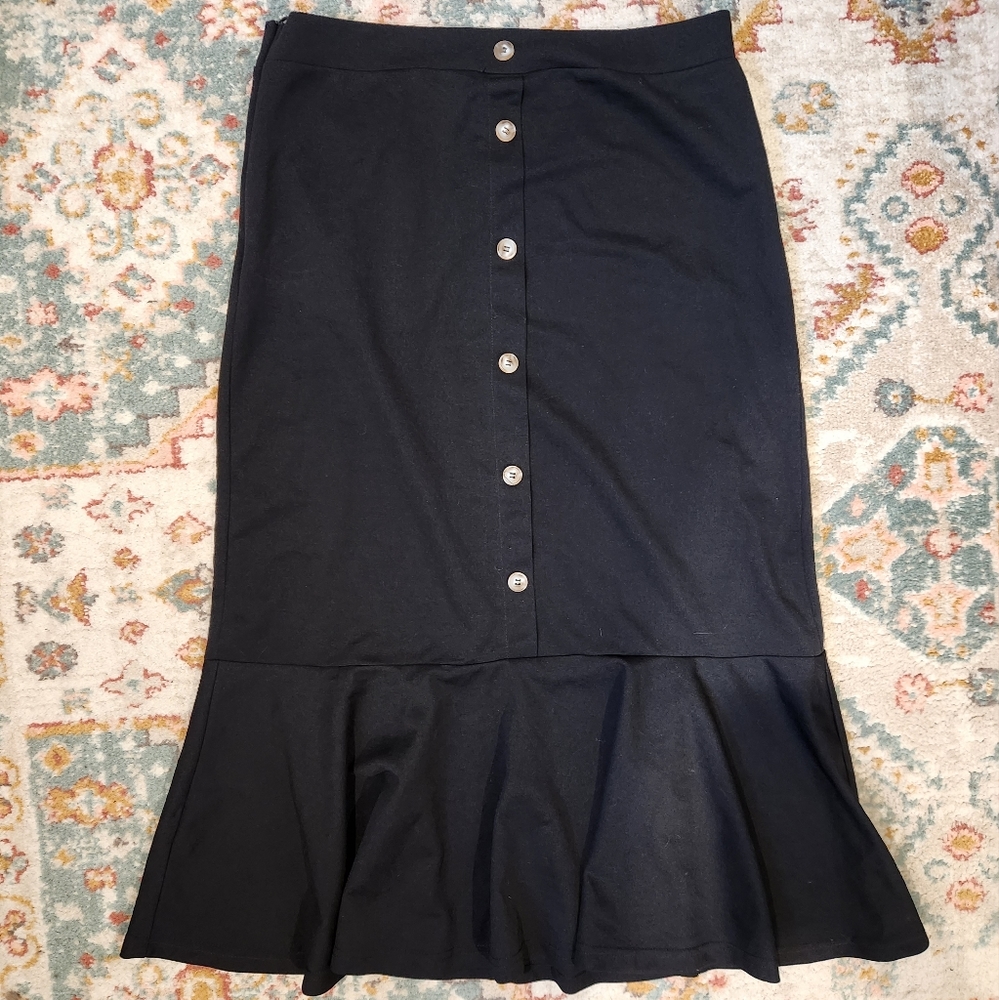 Black stretchy pencil skirt